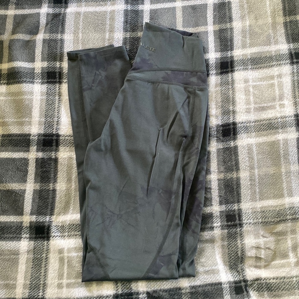 Alphalete- Alphalux Force Legging - Storm Grey - Size Small